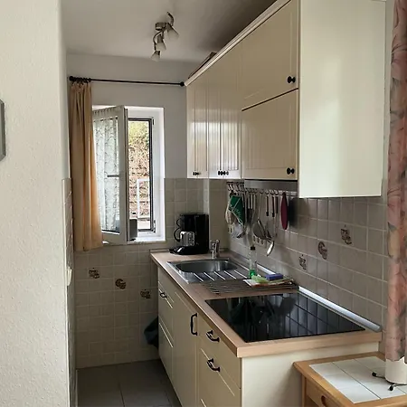 Daire Wolff, Juergen *