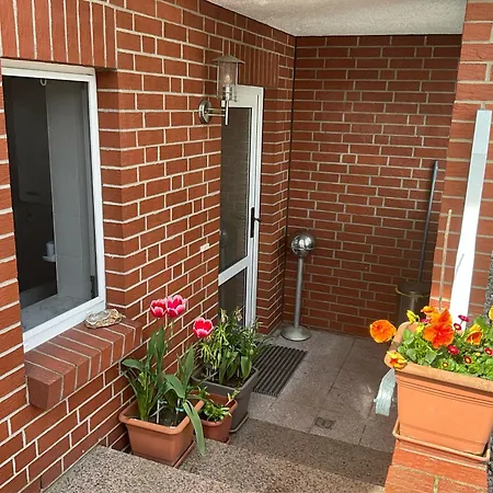 Daire Wolff, Juergen